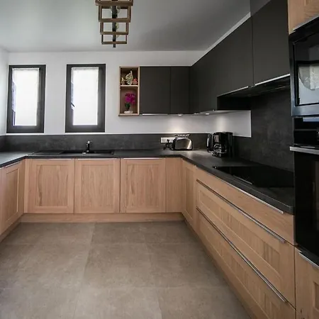 T3 Calme Ensoleille Parking Prive Διαμέρισμα Sartène