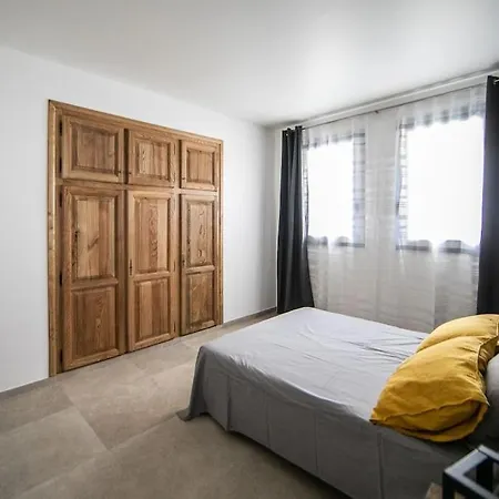Apartment T3 Calme Ensoleille Parking Prive