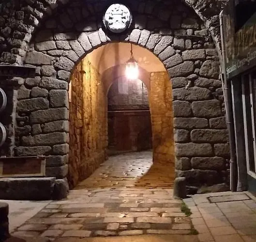 T3 Calme Ensoleillé Parking Privé * Sartène