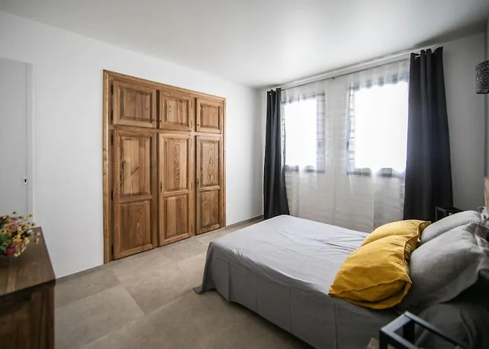 Apartment T3 Calme Ensoleille Parking Prive